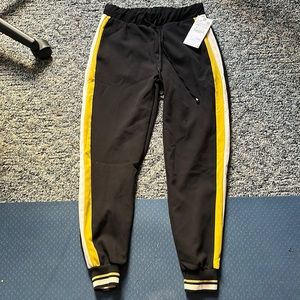 REDUCED!!!NWT woman’s sweat pants / joggers by Zara